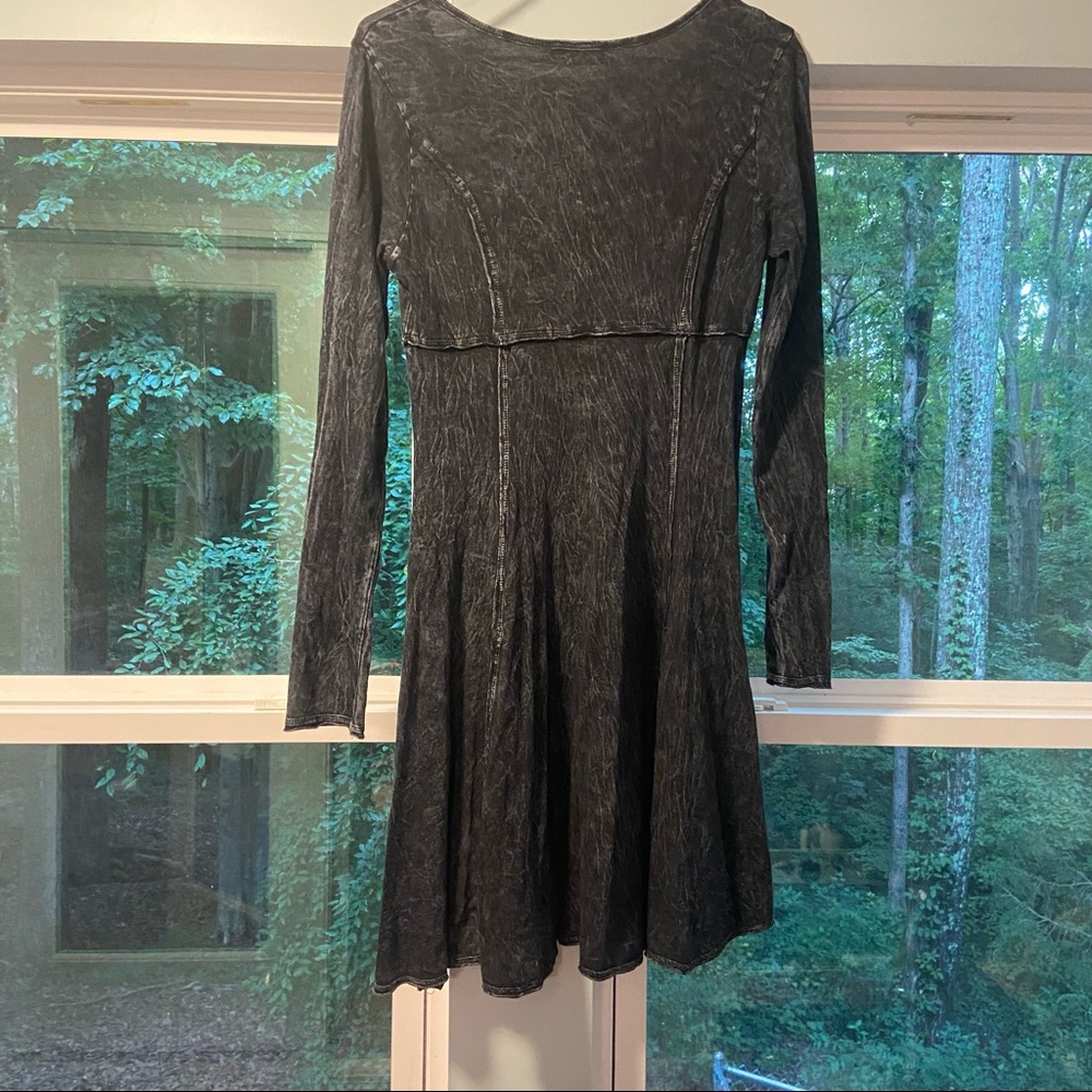Altar’d State Dark Gray Long Sleeve Dress - Medium. Bleach Tie Dye Pattern. - Picture 3 of 5